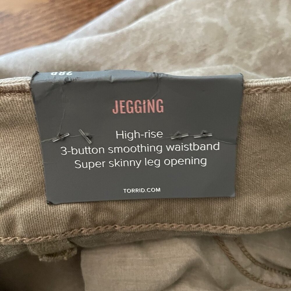 Torrid Women Plus Sz 28R Tan Python Super Soft Jegging Skinny High-Rise Jean NWT - Picture 12 of 15